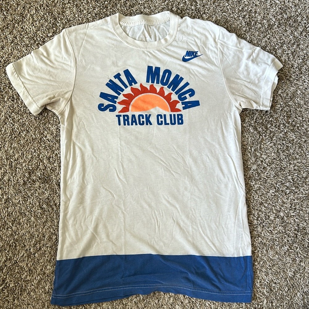 Used Men’s Nike t-shirt size M